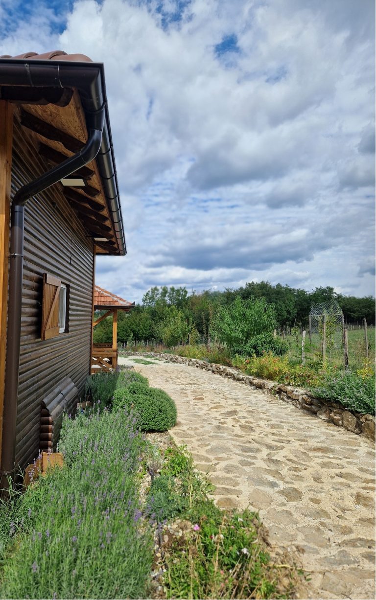 koliba od drveta drvenko