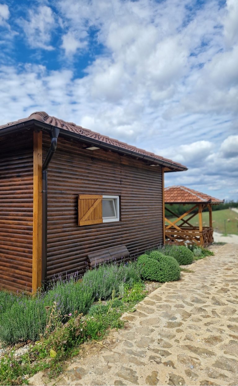 pogled sa drvene kuće drvenka